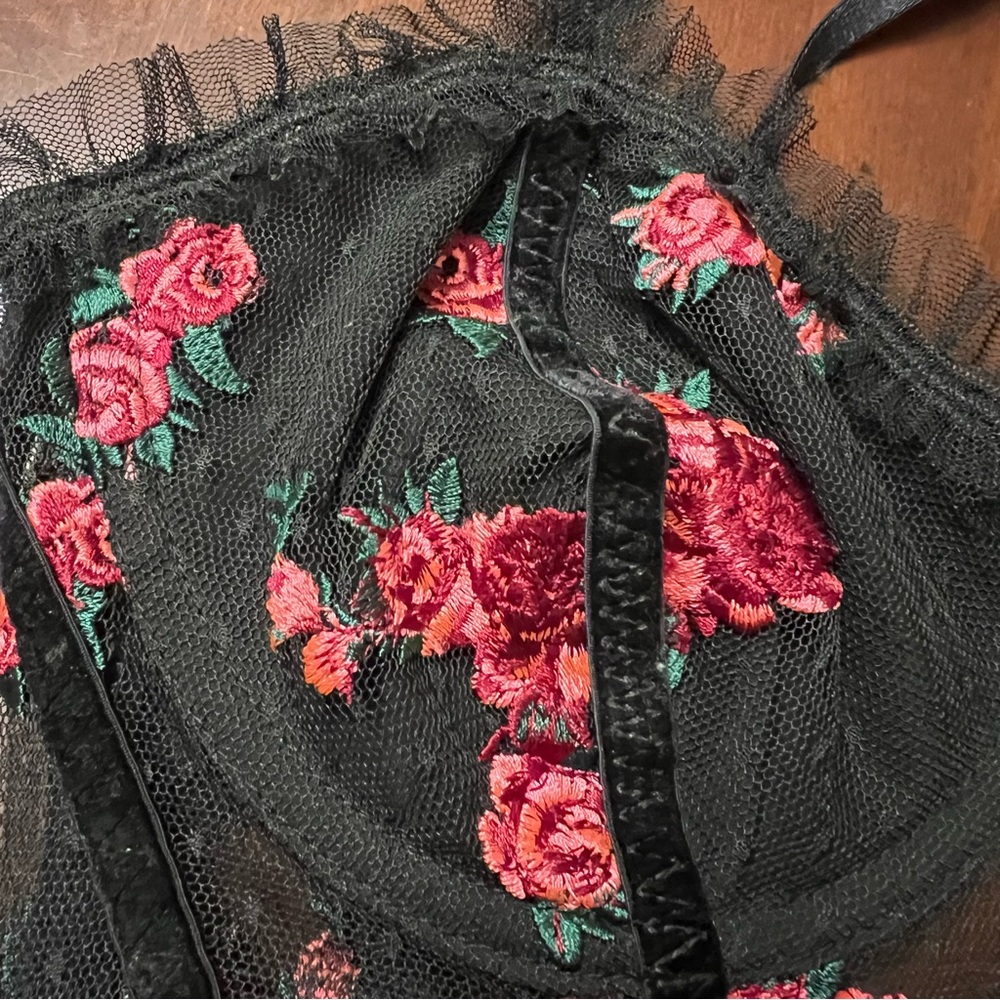 For Love And Lemons x Victoria’s Secret corset Rosebud Ruffled Bustier small EUC - Picture 9 of 16